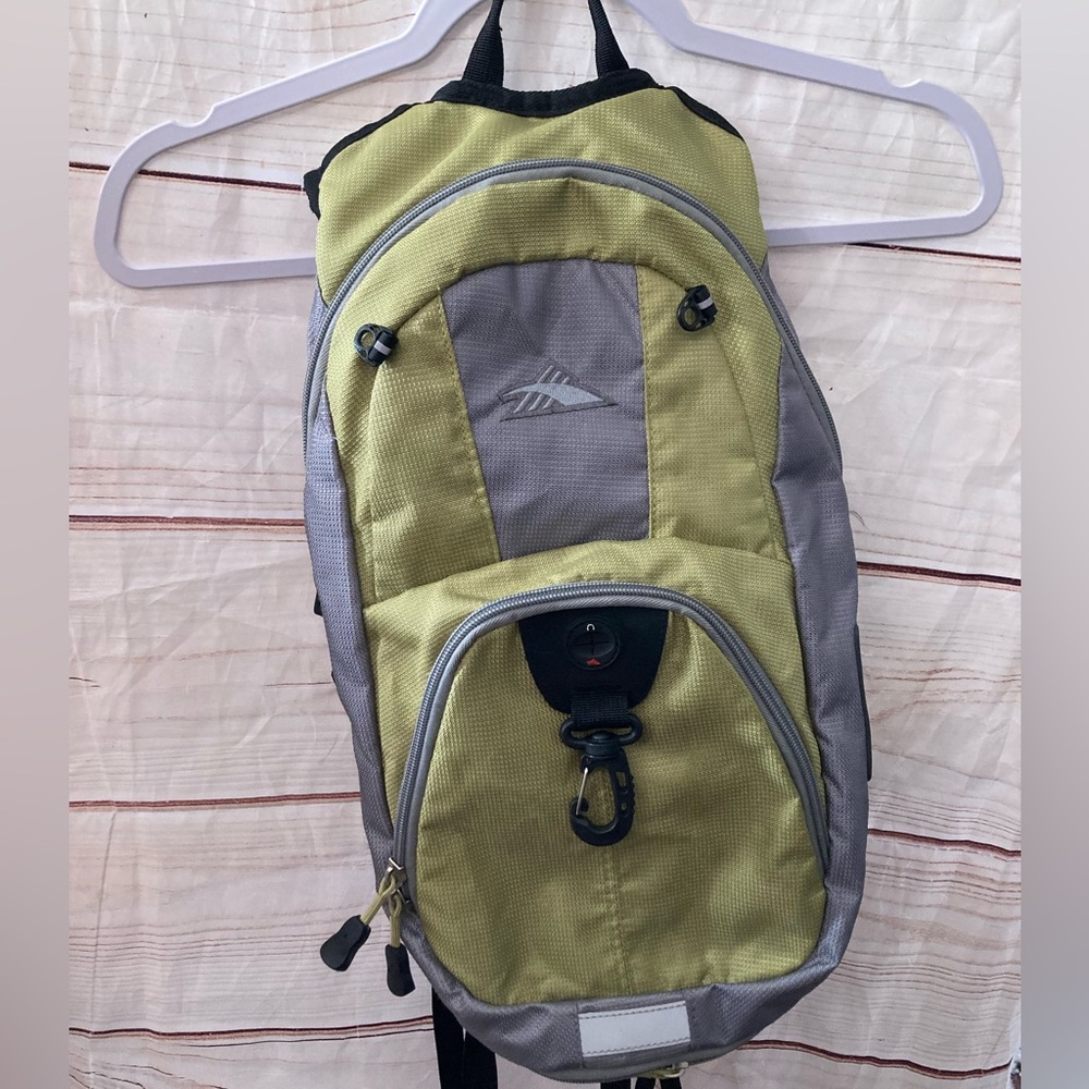 High Sierra small backpack with a lot of features